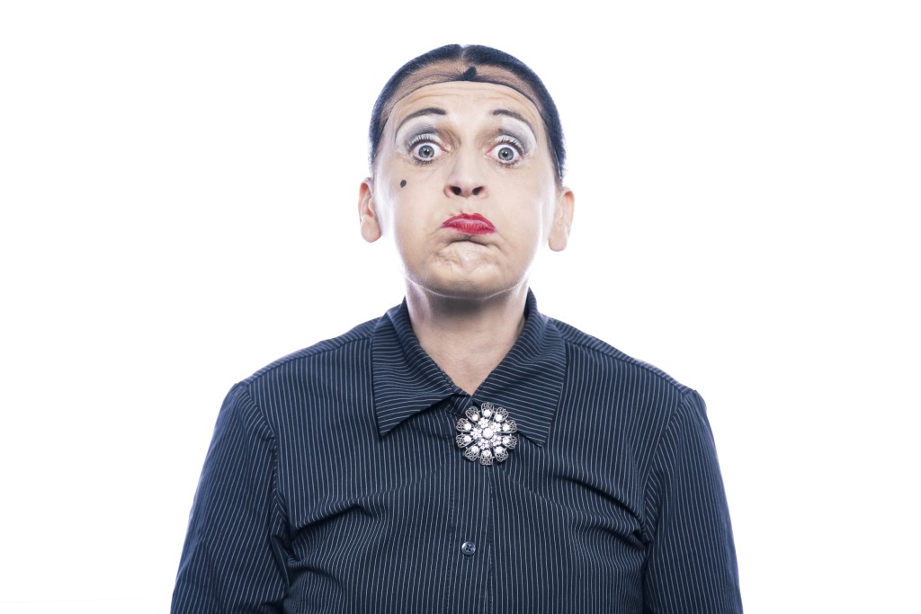 Bild für Carmela de Feo | Froschkönigin (keine Textalternative gegeben)