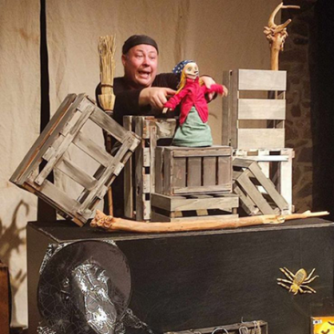 Bild für Die kleine Hexe - Theater Fiesemadände (keine Textalternative gegeben)