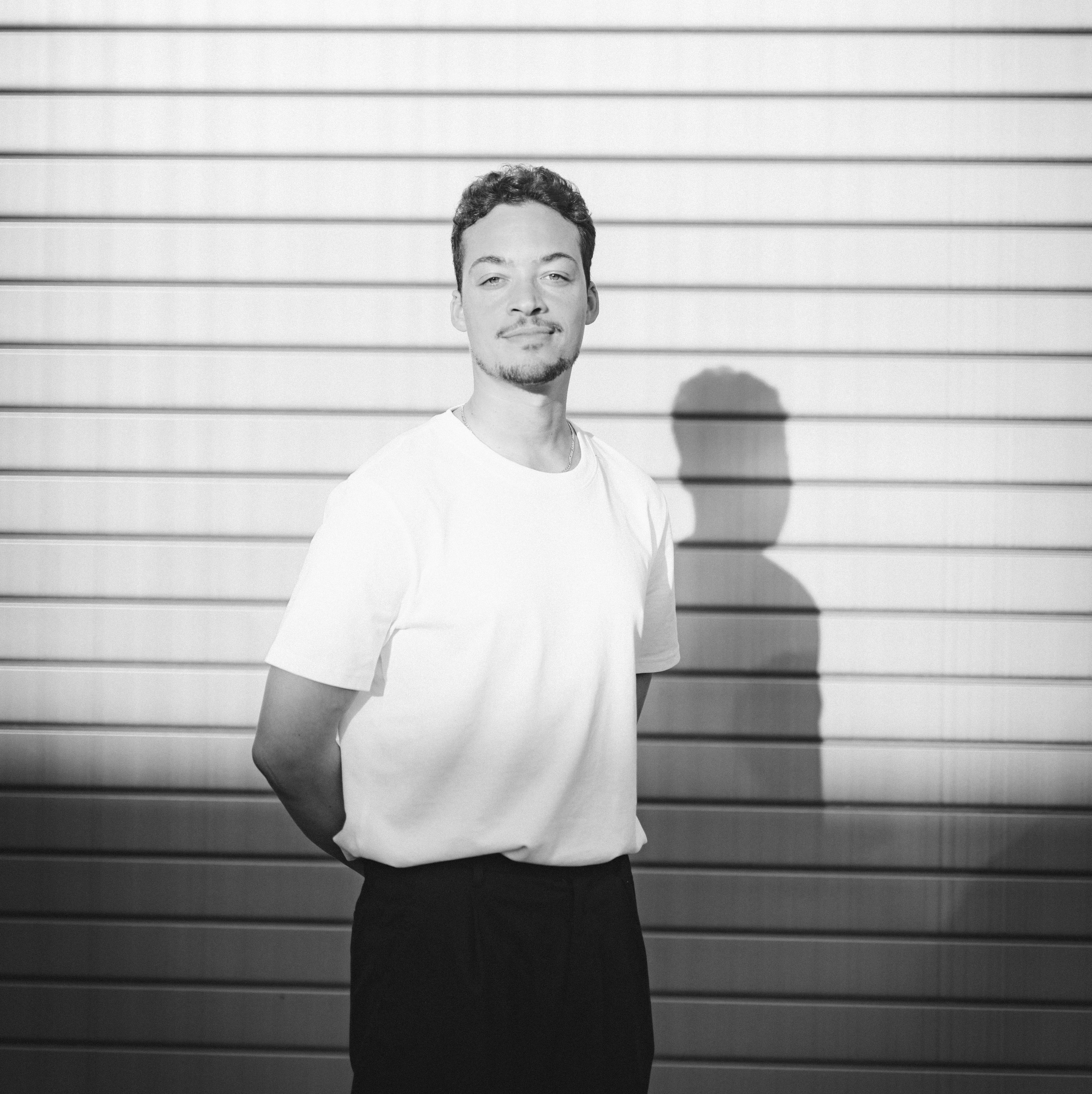 Bild für AUREL MERTZ (keine Textalternative gegeben)