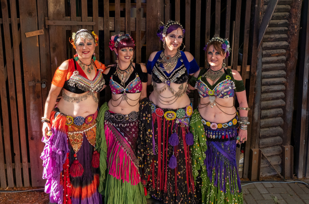 Die vier Tänzerinnen des Deep Purple Dance Collective