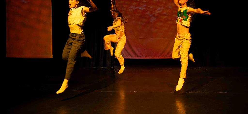 Bild für Vom Schrei zur Bewegung (keine Textalternative gegeben)