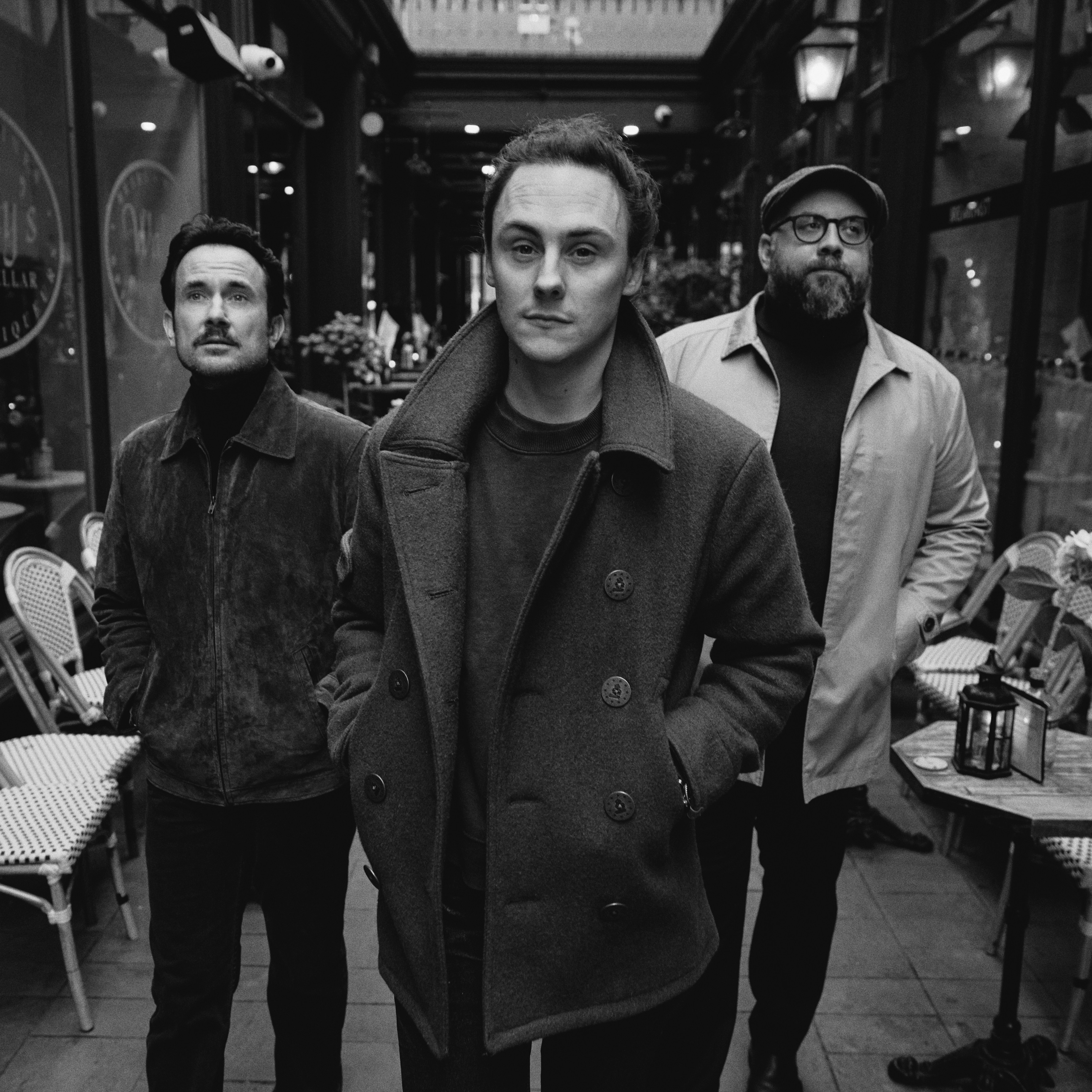 Bild für CARDINAL BLACK (keine Textalternative gegeben)